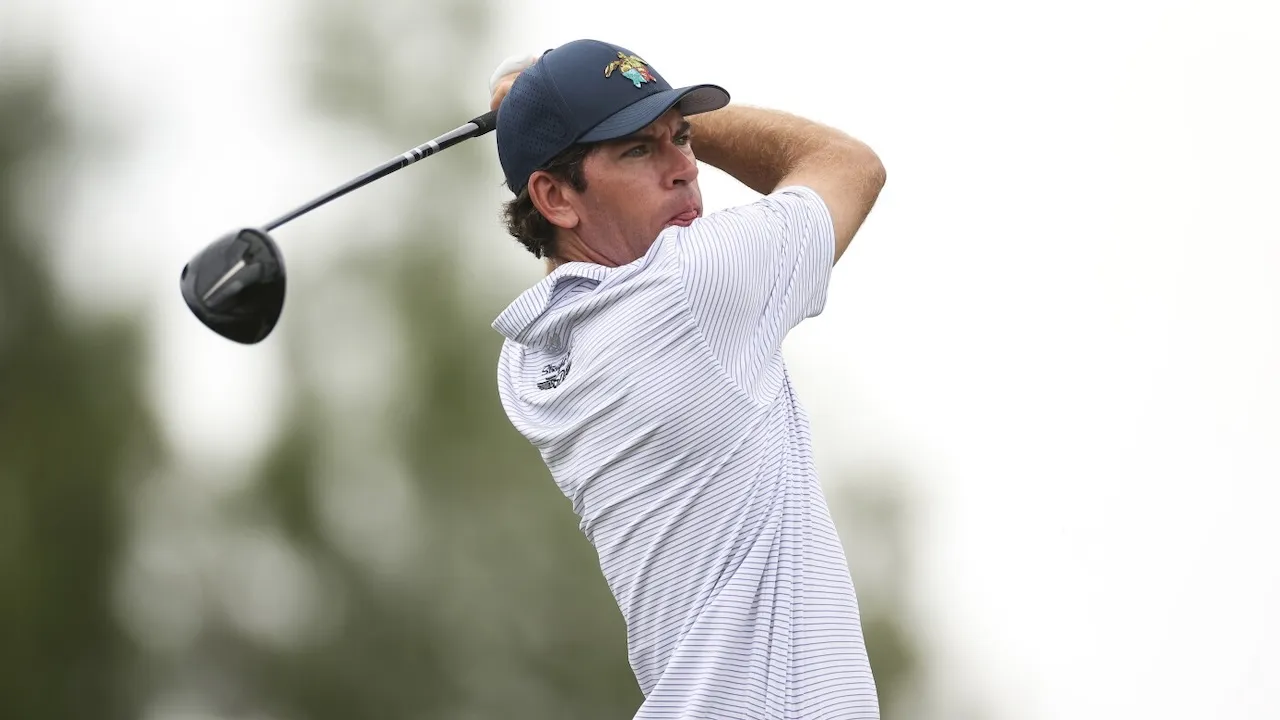 Ben Kohles Kuasai Putaran Pertama Butterfield Bermuda Championship