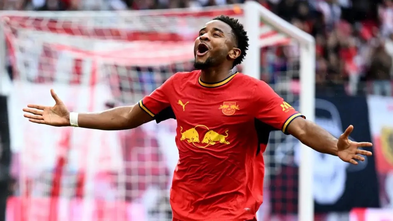 Christopher Nkunku Ingin Bertahan di Jerman: Fase Italia Sudah Berakhir