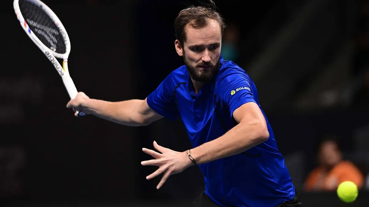 Daniil Medvedev Satu Langkah Lebih Dekat Untuk Pertahankan Gelar Di Almaty