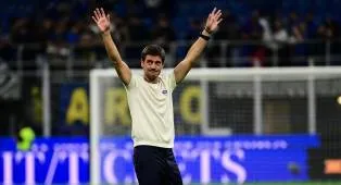 Gazzetta Puji Peran Cristian Chivu dalam Kemenangan Inter atas Shakhtar