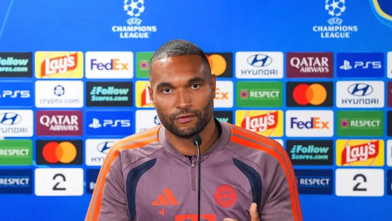 Jonathan Tah Akui Berhutang Budi pada Vincent Kompany