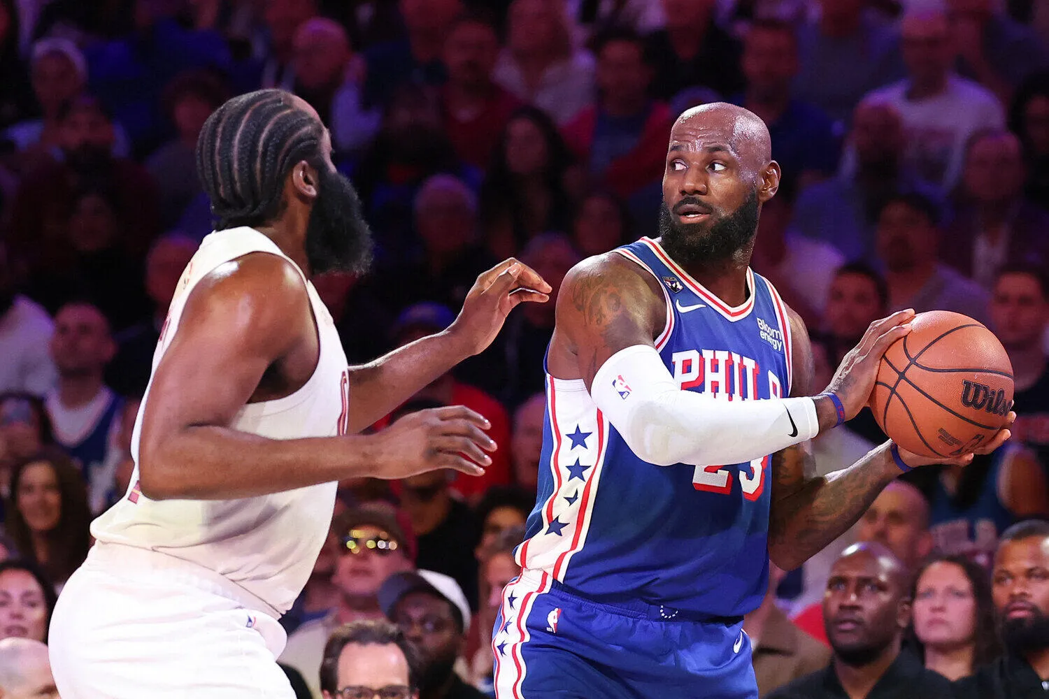 Kemenangan Manis LeBron di Laga Perdana Philadelphia - sumber: (mainbasket)