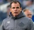 Regis Le Bris Puas Sunderland Bawa Pulang Poin dari Markas Lech Poznan