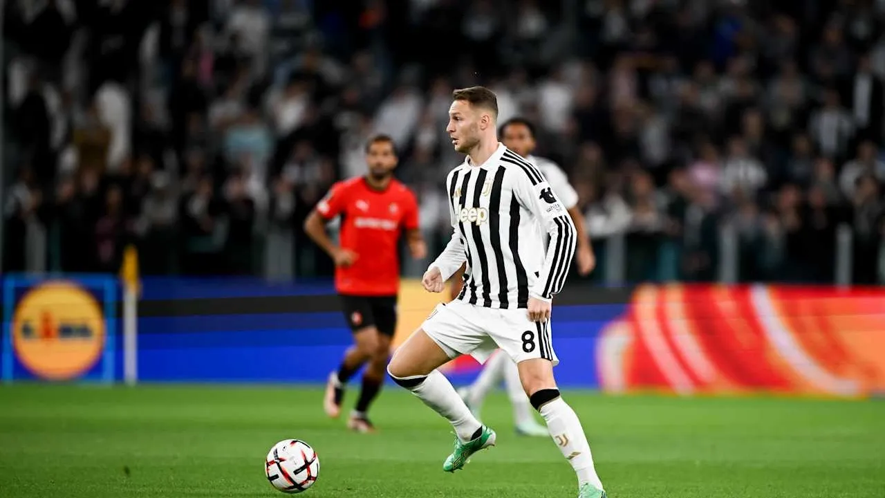 Teun Koopmeiners dan Andrea Cambiaso Dikritik usai Juventus Hadapi Rennes