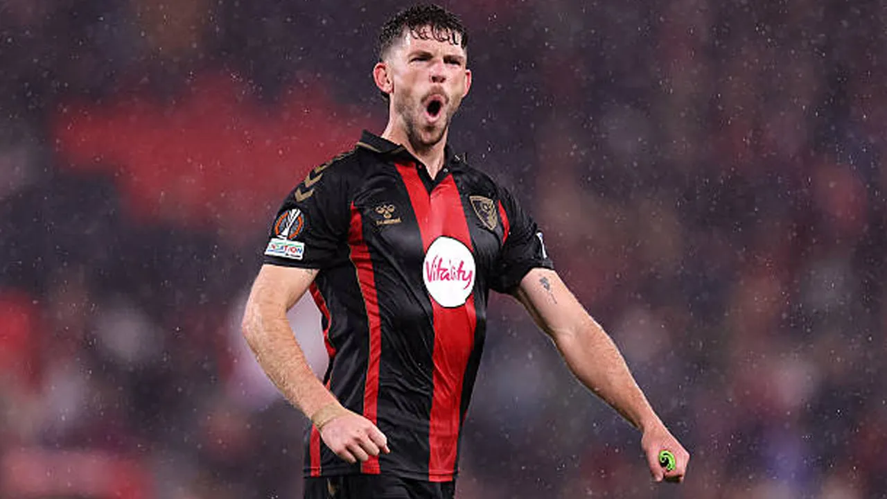 Tumbangkan AC Milan, Ryan Christie Senang Pendukung Bournemouth Nikmati Momen Spesial