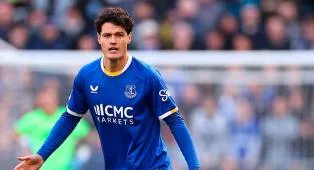 Christian Norgaard Minta Maaf Usai Debut Buruk di Everton