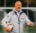 Frankfurt Bawa Semangat Baru, Adi Hutter Bidik Hasil Positif di Dortmund