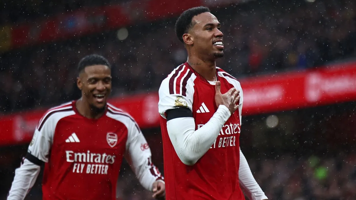 Gabriel Magalhaes Bersinar, Pemain Arsenal Raih 8.5/10 - sumber: (footballlondon)