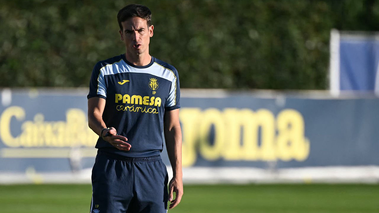 Inigo Perez Antusias Sambut Derbi, Villarreal Bidik Kemenangan di Mestalla