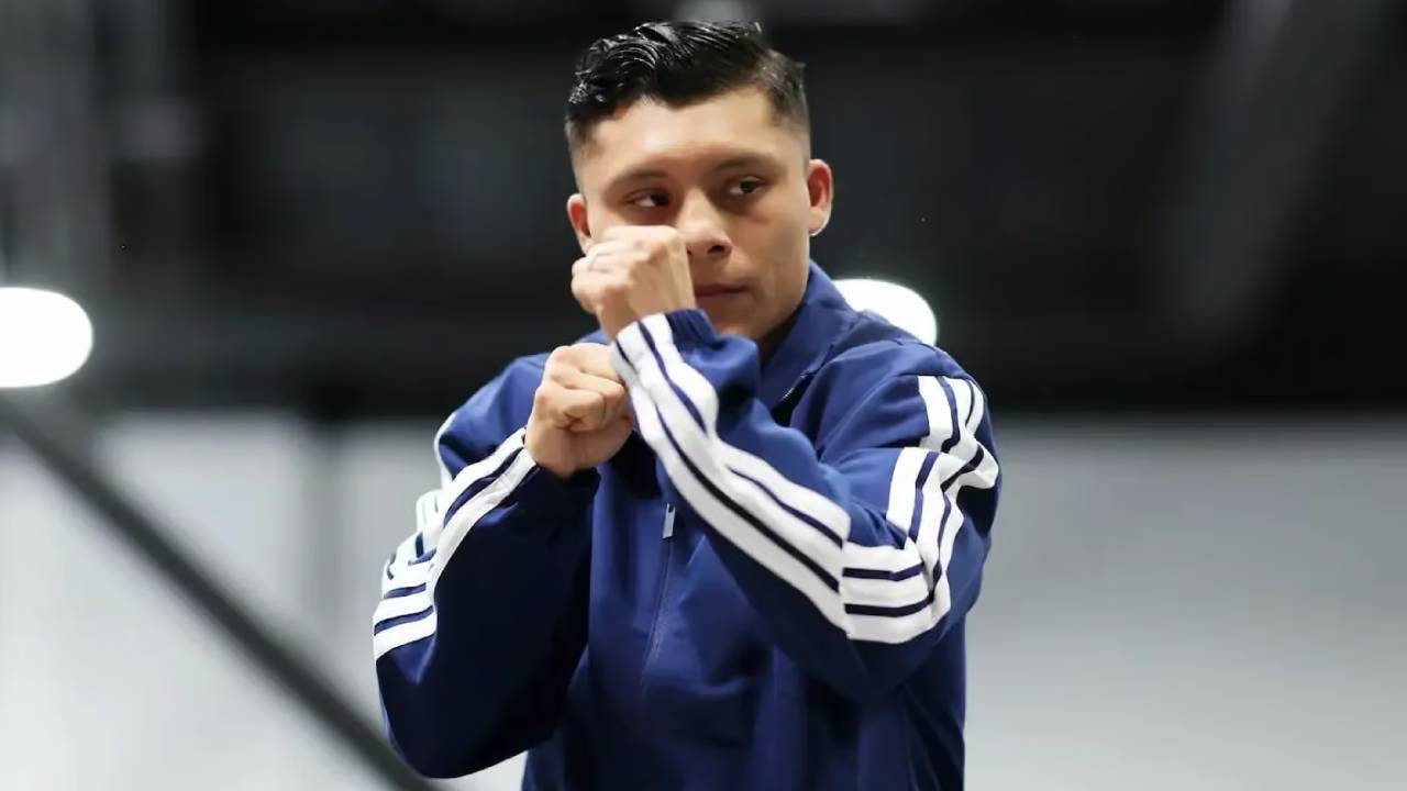 Isaac Cruz Bidik Pemenang Pertarungan Dalton Smith Vs Alberto Puello