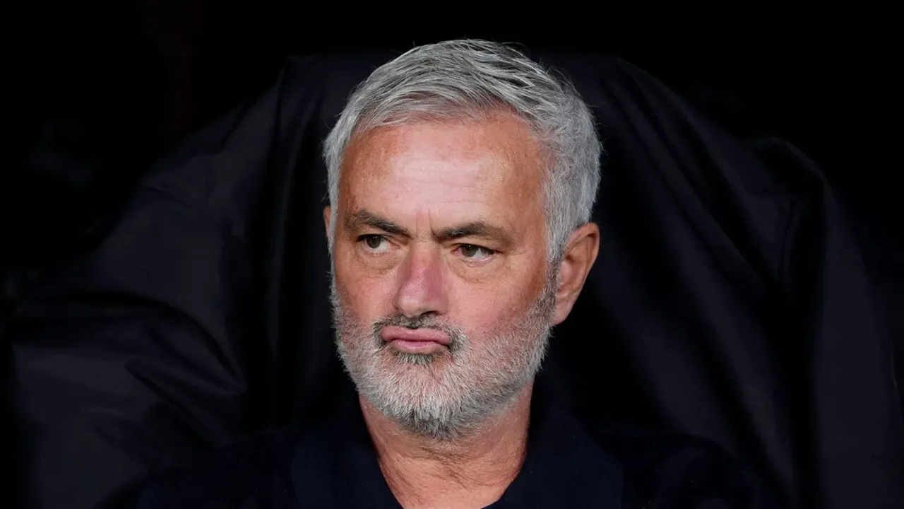 Jose Mourinho Sebut El Clasico Bikin Dunia Seolah Berhenti