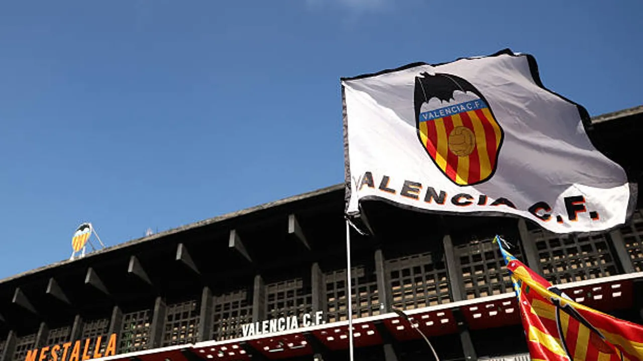 Investor Amerika Serikat beli 42 persen saham Valencia CF senilai 1,25 miliar euro demi rampungkan Nou Mestalla
