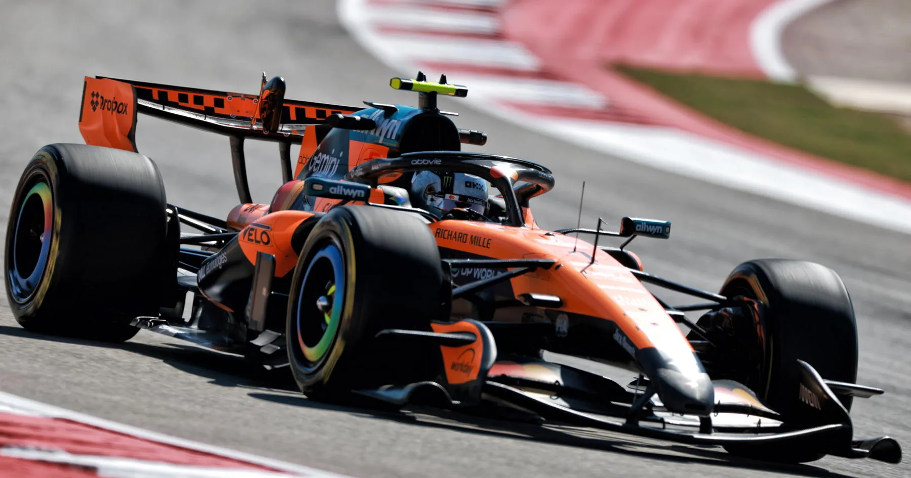 Lando Norris Sebut Tantangan McLaren di Austin “Mustahil” - sumber: (racingnews365)