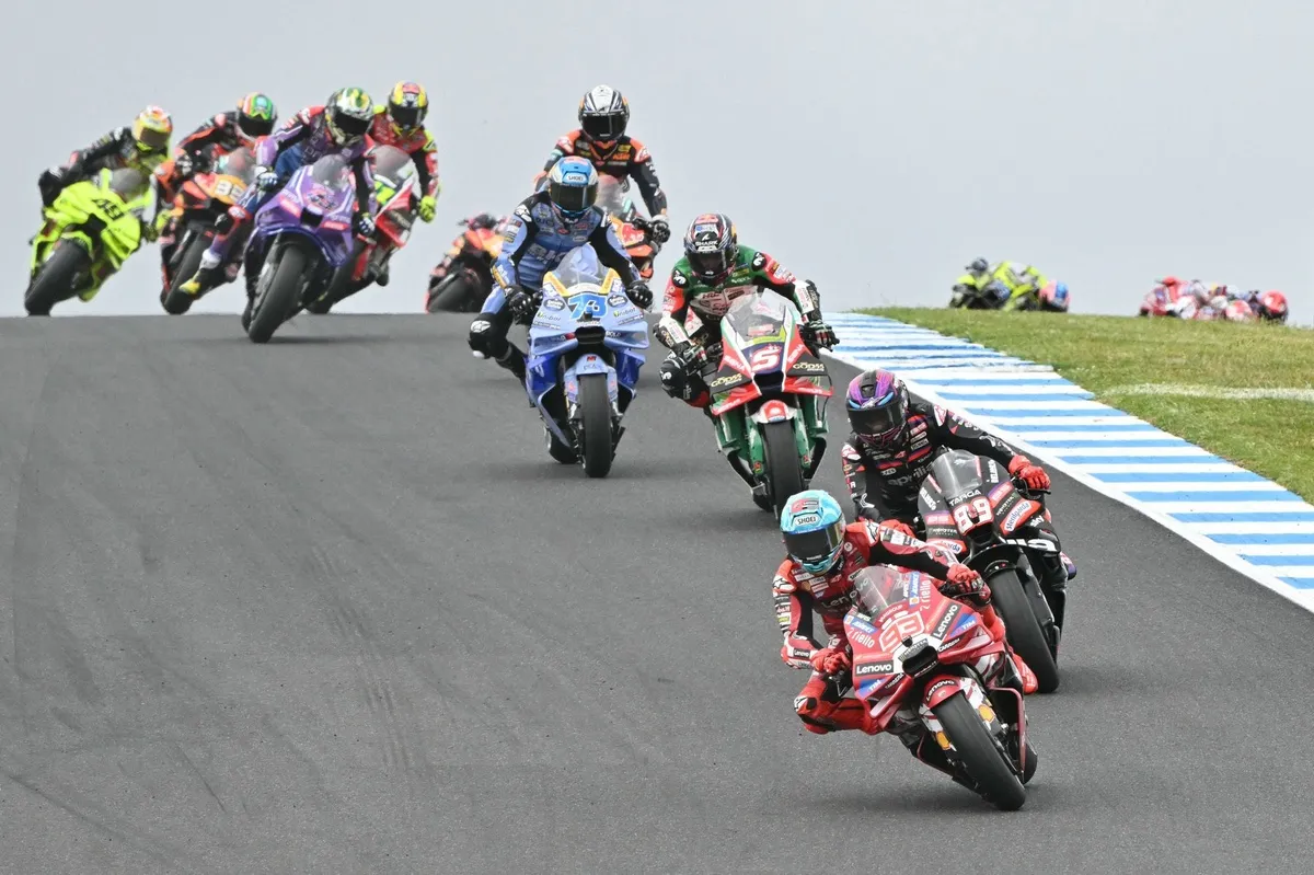 Marquez Menang Sprint Australia, Martin Terjatuh - sumber: (motorsport)