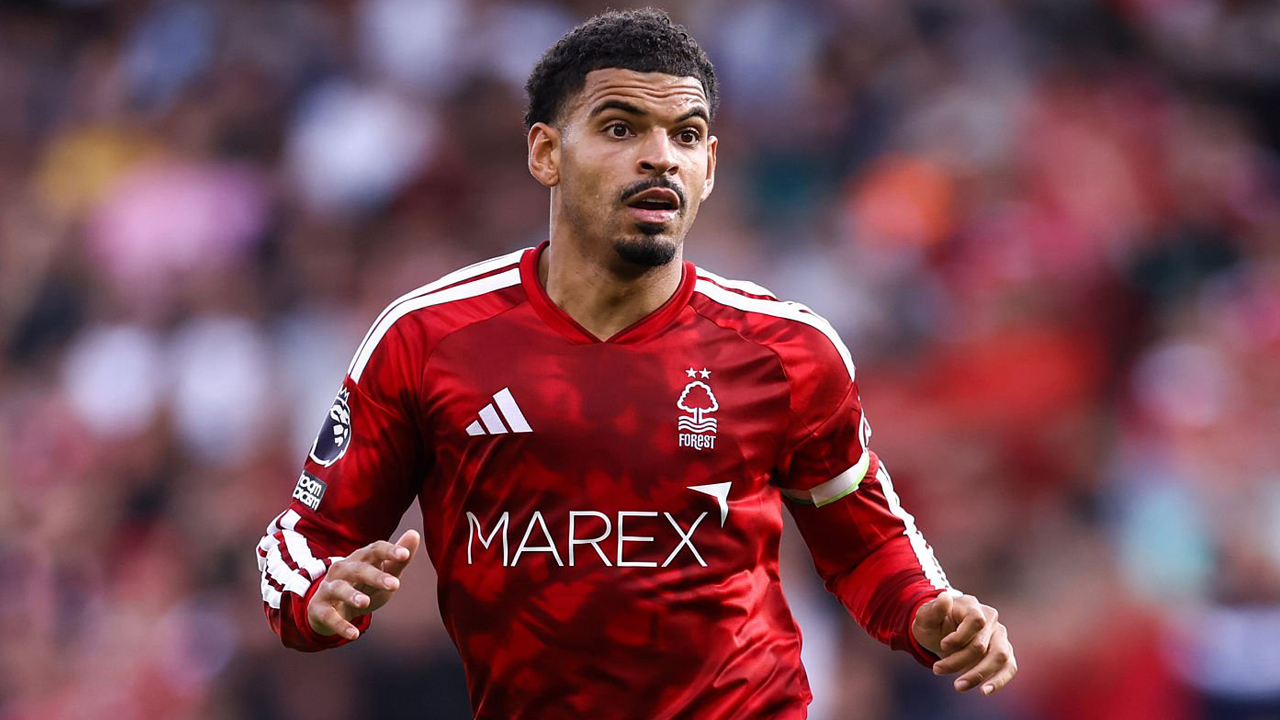 Morgan Gibbs-White Pertanyakan Peran VAR dalam Insiden Issa Diop