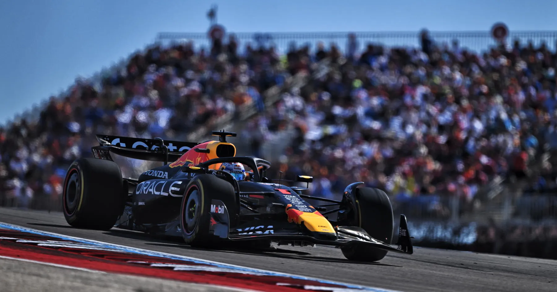 Pembalap F1 Mengeluh karena Permukaan Sirkuit COTA Bergelombang - sumber: (racingnews365)