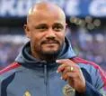 Pingsan di Tempat Latihan, Bos Bayern Pastikan Vincent Kompany Absen Lama