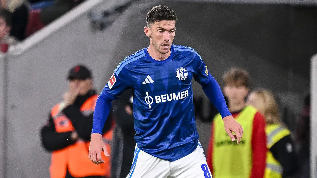 Robin Gosens Usung Misi Kebangkitan Schalke di Markas Koln