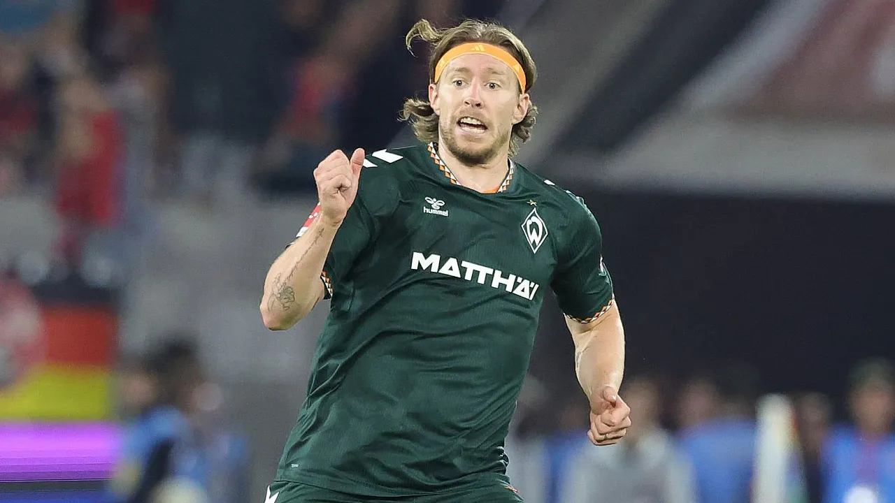 Thioune Buka Peluang Mitchell Weiser Starter Saat Bremen Hadapi Mainz
