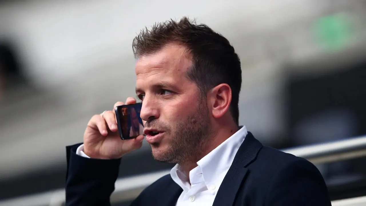 Van der Vaart Dukung Real Madrid Menangkan El Clasico