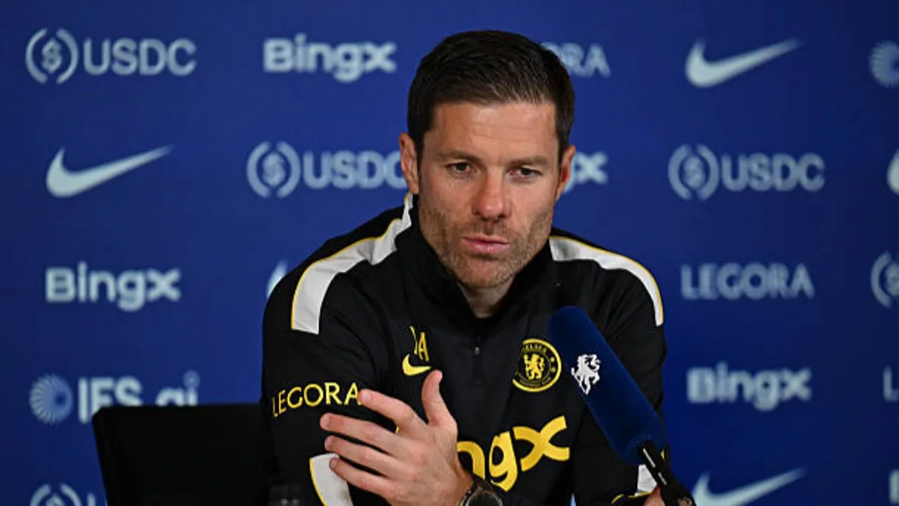 Xabi Alonso Minta Skuad Chelsea Jaga Emosi Kontra Tottenham