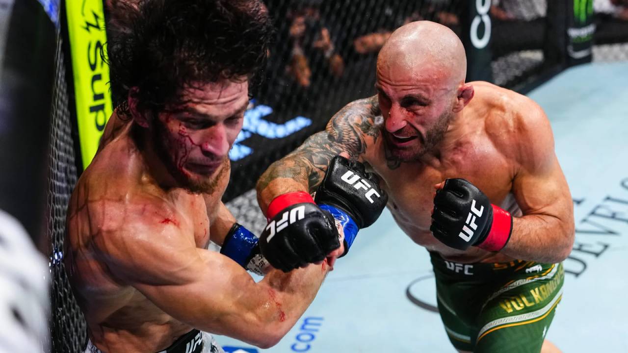 Alexander Volkanovski Hentikan Movsar Evloev untuk Pertahankan Gelar UFC