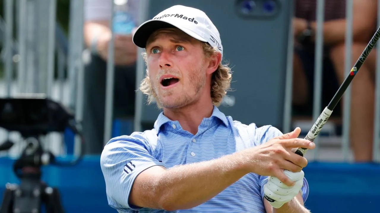 Austin Smotherman membukukan lima pukulan di bawah par, 66, untuk menyamai Seamus Power dengan total 16 di bawah par, 197. (Foto: Golf Digest)