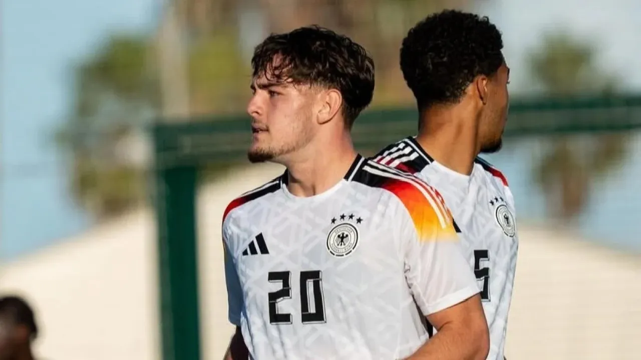 Reno Munz saat memperkuat Timnas Jerman U-20