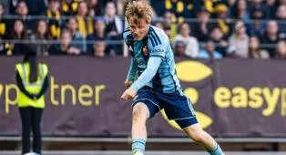 Bo Hegland Tak Mau Bicara Mengenai Ketertarikan Barcelona