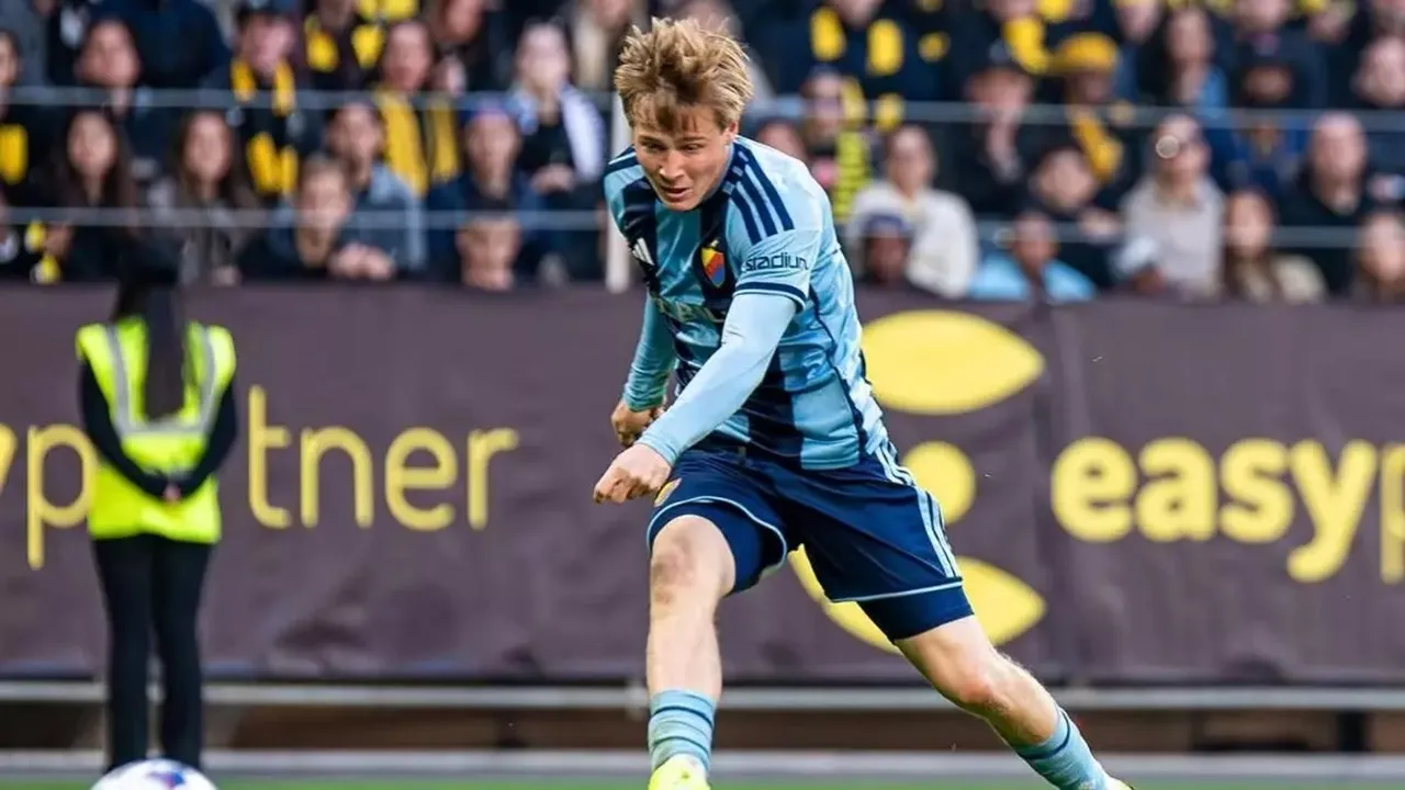 Bo Hegland Tak Mau Bicara Mengenai Ketertarikan Barcelona