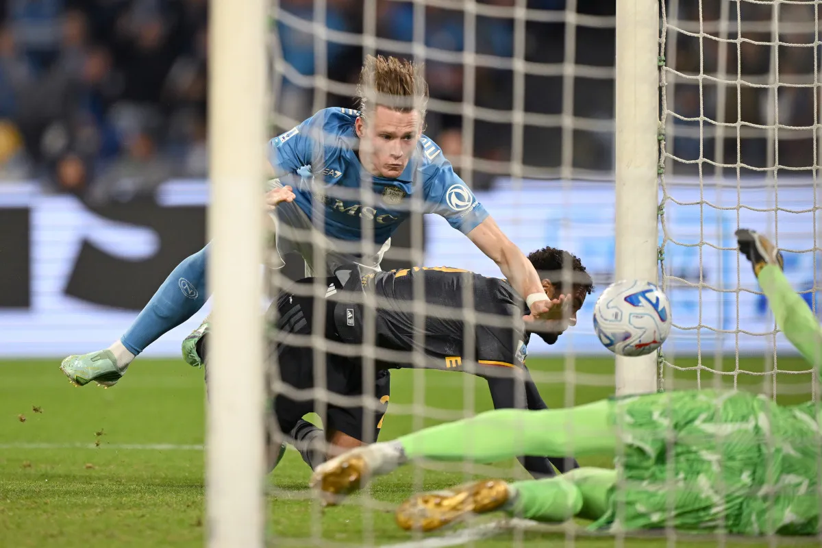 Drama Enam Gol: Napoli Tahan Imbang Roma dalam Duel Sengit di Serie A - sumber: (footballitalia)