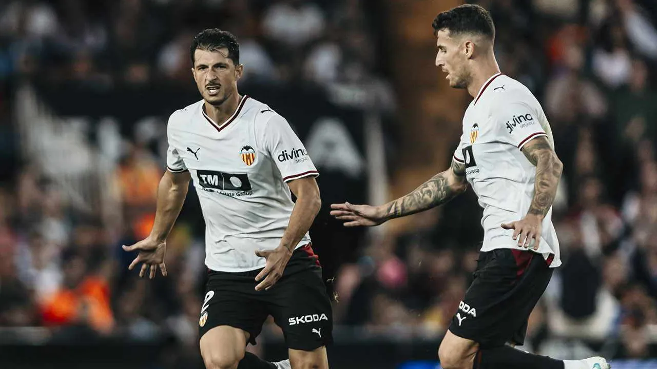Guido Rodriguez Kesal Valencia Kehilangan Poin Saat Jamu Villarreal