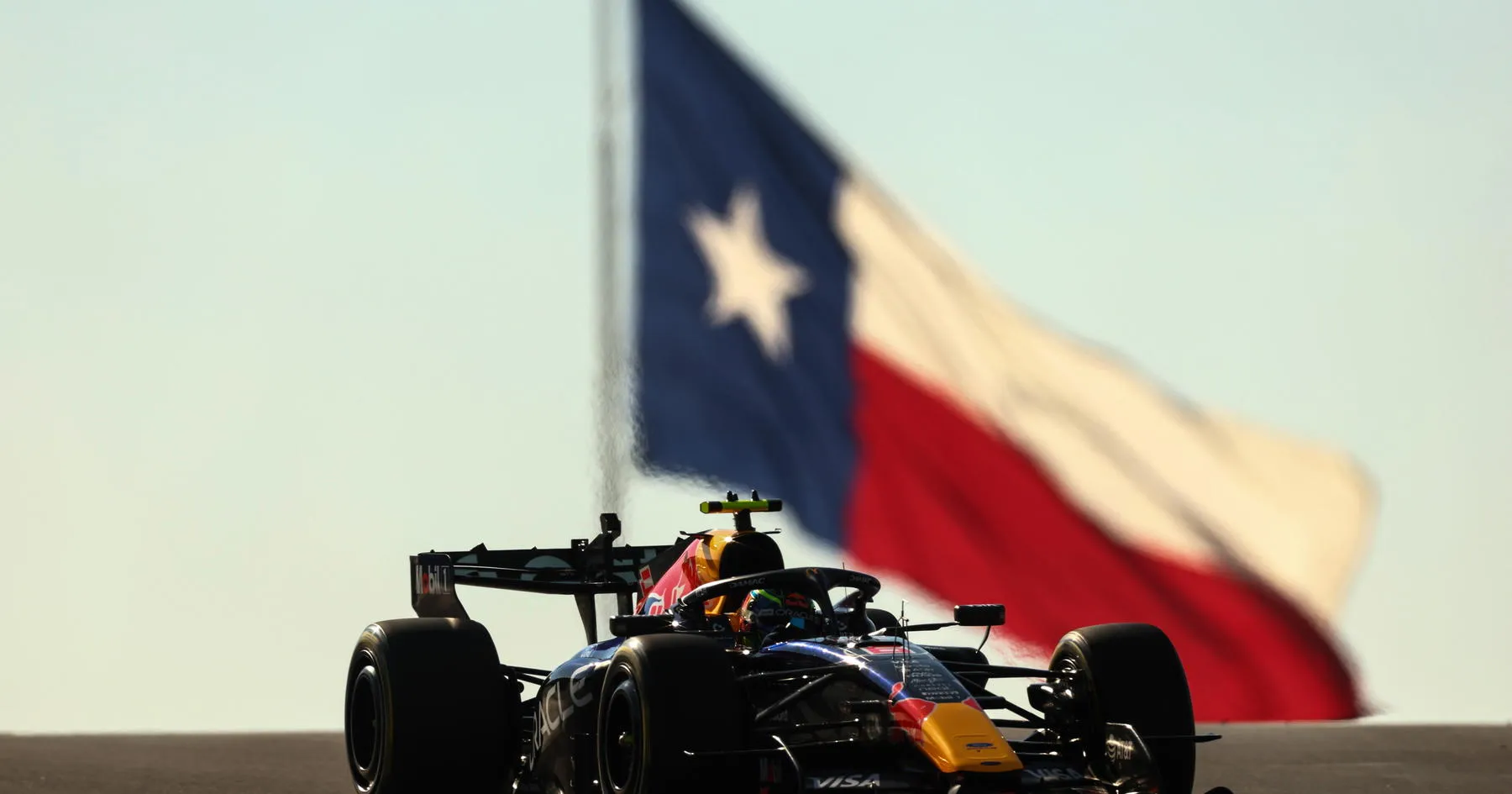 Hadjar Ungkap Perasaan Usai Pulih dari “Bencana” di Austin - sumber: (racingnews365)