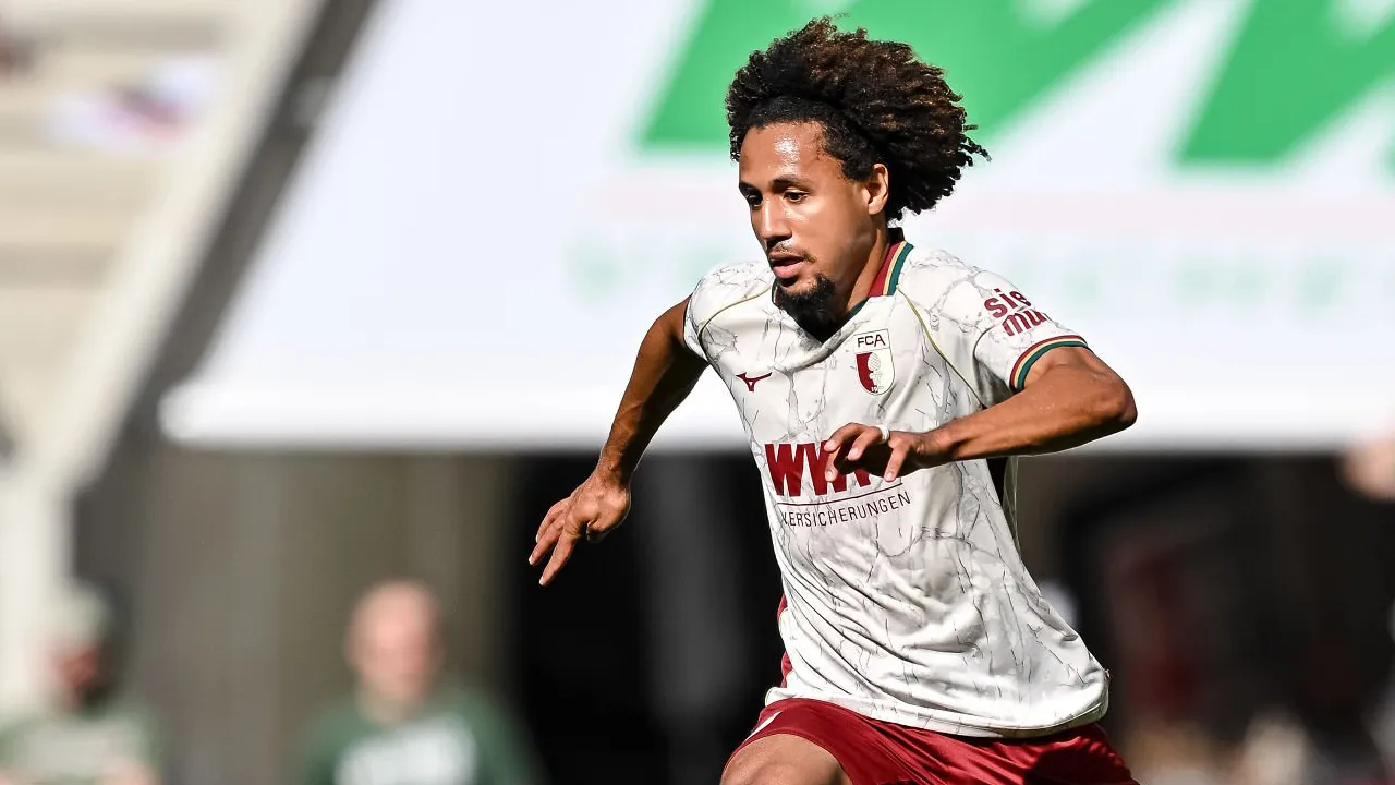 Han-Noah Massengo Ungkap Sebab Augsburg Gagal Kalahkan Union Berlin