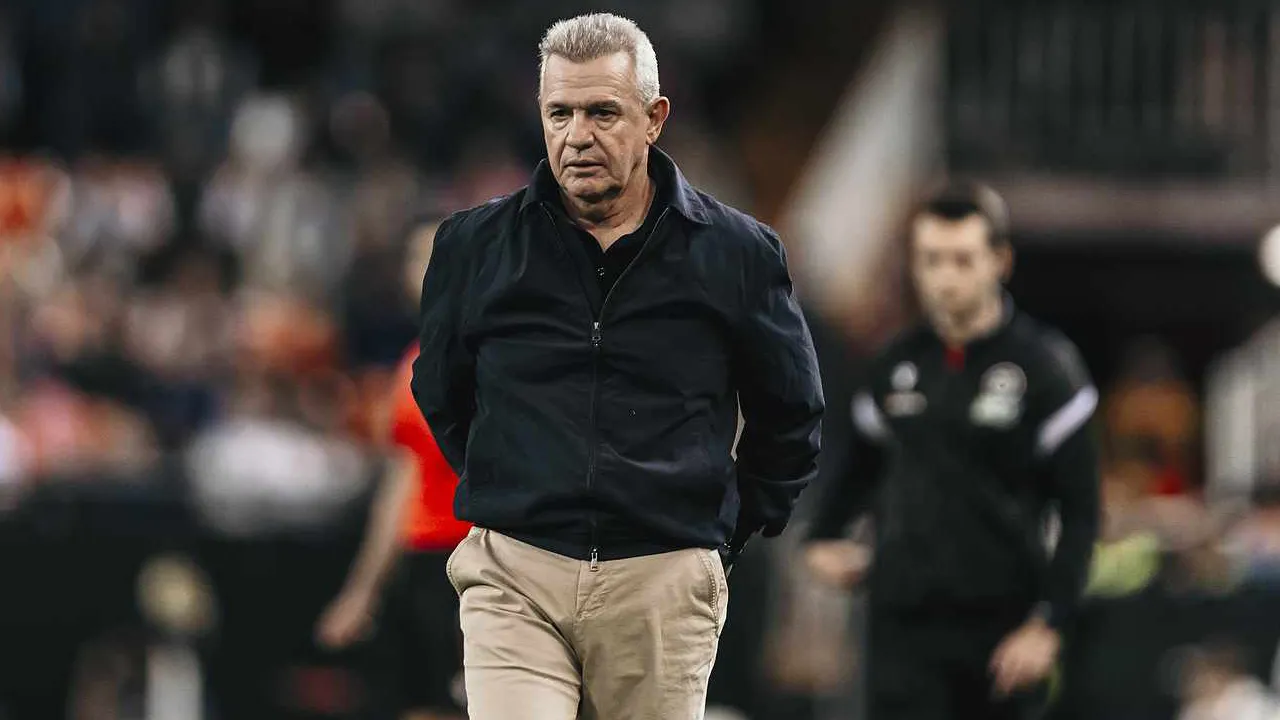 Javier Aguirre Tolak Bahas Wasit Usai Valencia Kalah dari Villarreal