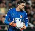 Kemenangan Sudah di Depan Mata, Stole Dimitrievski Kecewa Valencia Kalah
