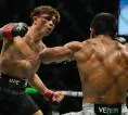 Lone'er Kavanagh Menang TKO dan Bidik Gelar Kelas Terbang UFC