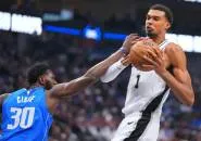 Mavericks Tanpa Flagg dan Irving, Spurs Raih Kemenangan Pertama