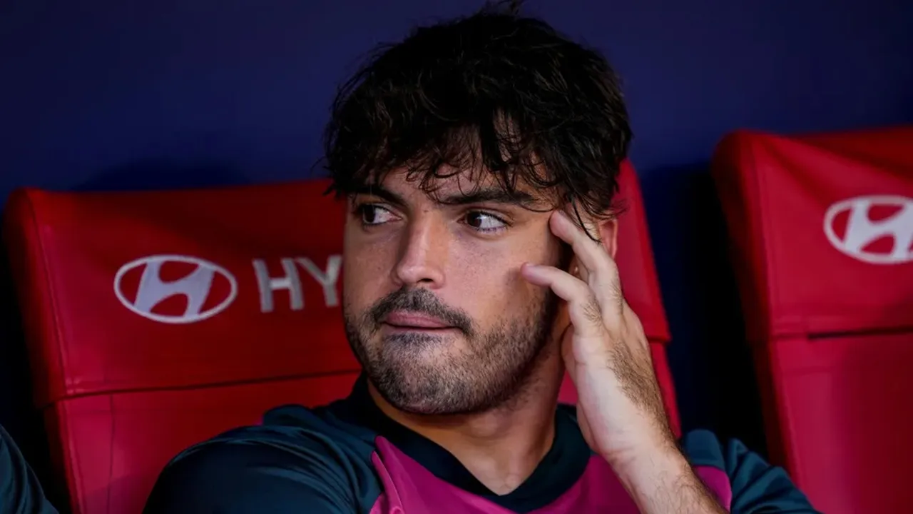Raul Asencio Akan Saksikan El Clasico di Camp Nou