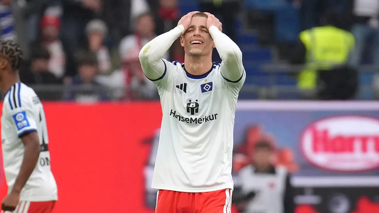 Tampil Buruk, Miro Muheim Sebut Hamburg Layak Dikalahkan Paderborn
