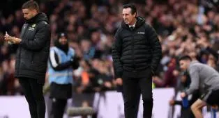 Unai Emery Berterima Kasih kepada Fans Villa Usai Tumbangkan Man City