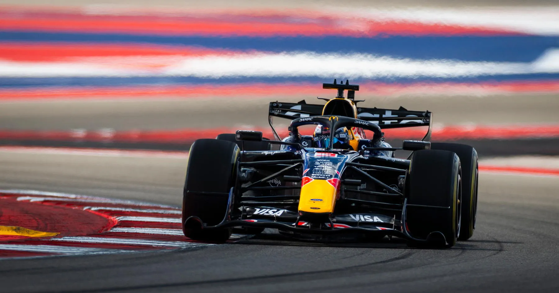 Verstappen Gagal Raih Pole, Ocon Cari Peluang Baru - sumber: (racingnews365)