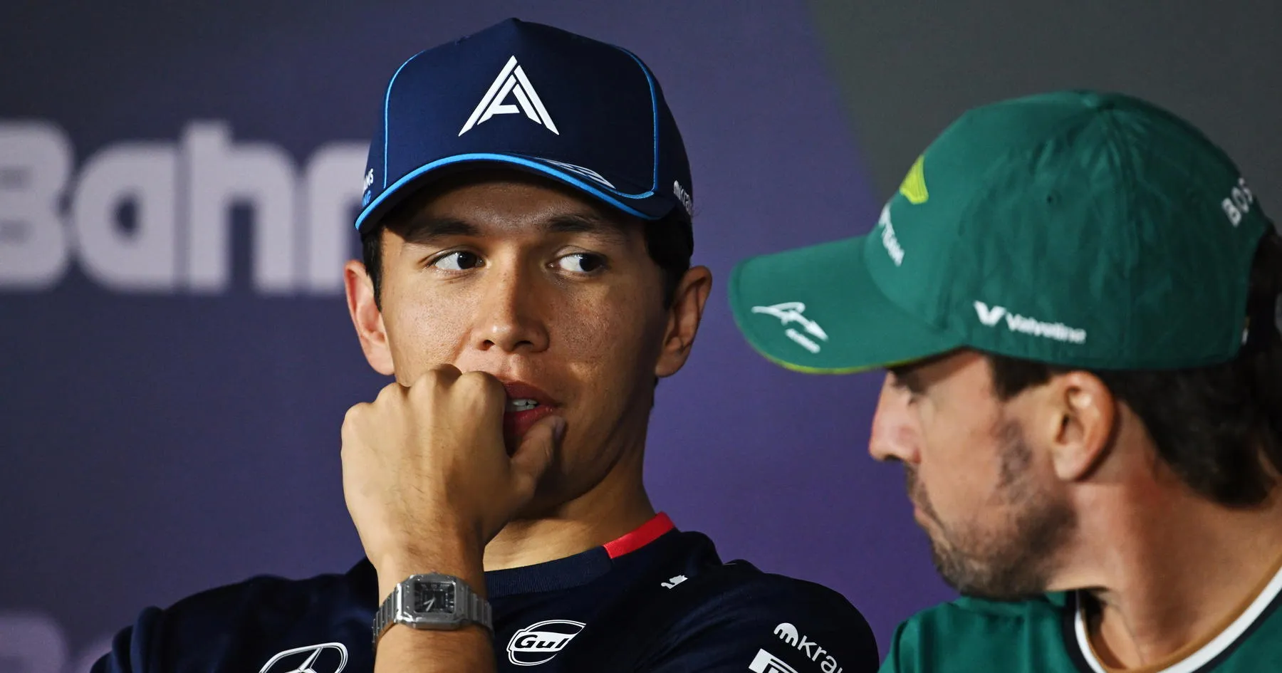 Alex Albon Tanggapi Sindiran Fernando Alonso - sumber: (racingnews365)