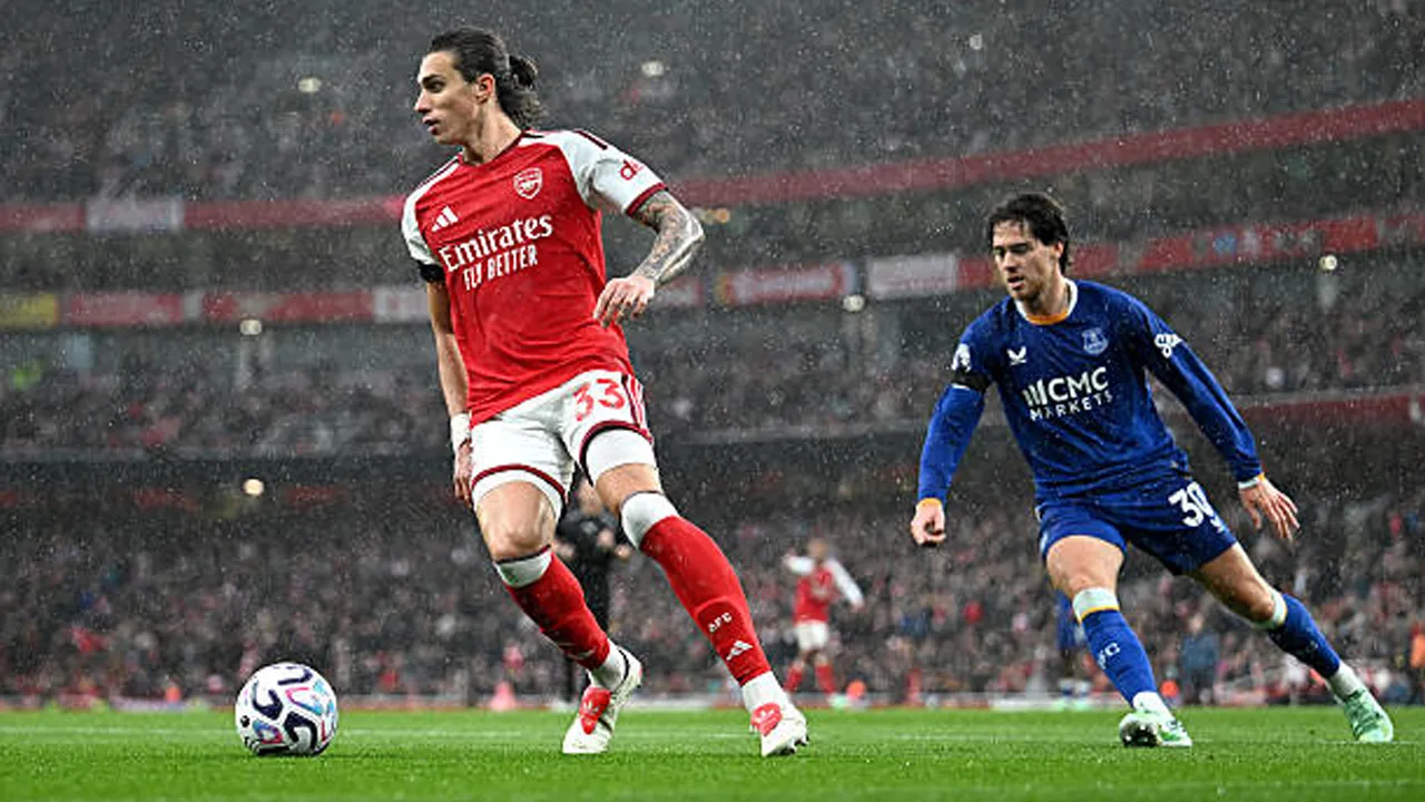 Arsenal Kalahkan Everton, Mikel Arteta Konfirmasi Riccardo Calafiori Cedera