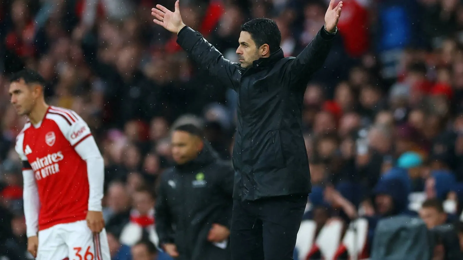 Arteta Dikritik Wasit Eks Liga Inggris usai Kontroversi di Laga Arsenal vs Everton - sumber: (givemesport)