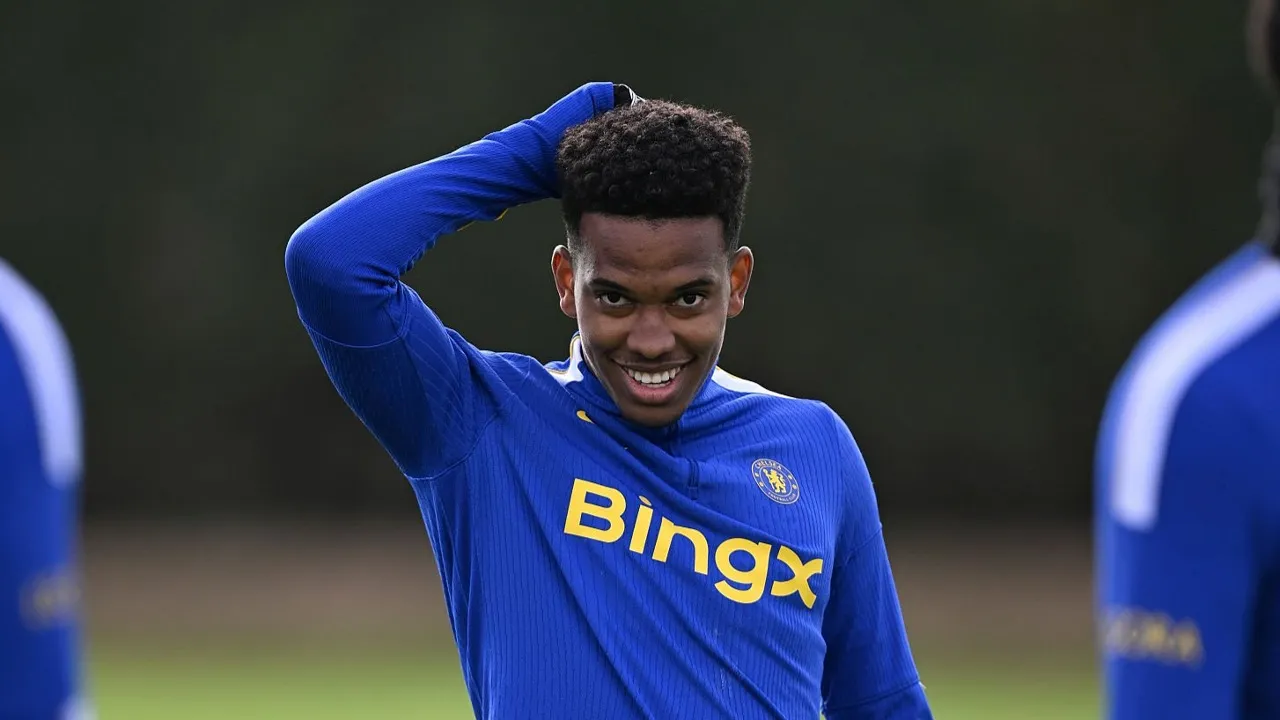 Estevao Willian pertanyakan menit bermain di bawah Xabi Alonso jelang pertemuan krusial soal masa depannya di Chelsea