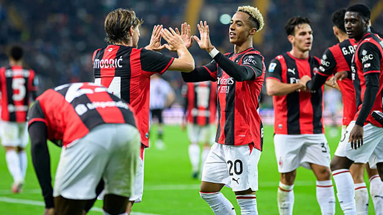 Gol Christian Pulisic dan Omari Hutchinson Bawa AC Milan Taklukkan Udinese
