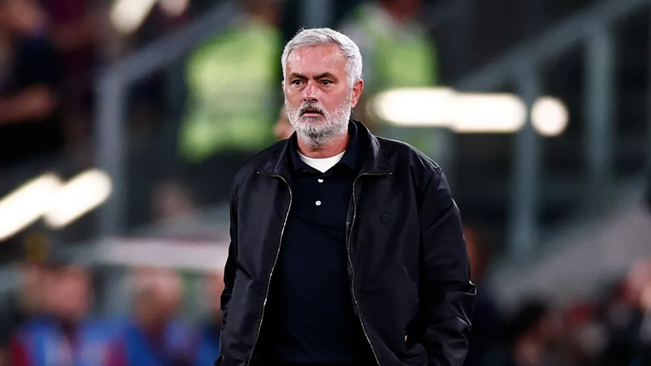 Menang di El Clasico Tak Bikin Jose Mourinho Puas, Ini Alasannya