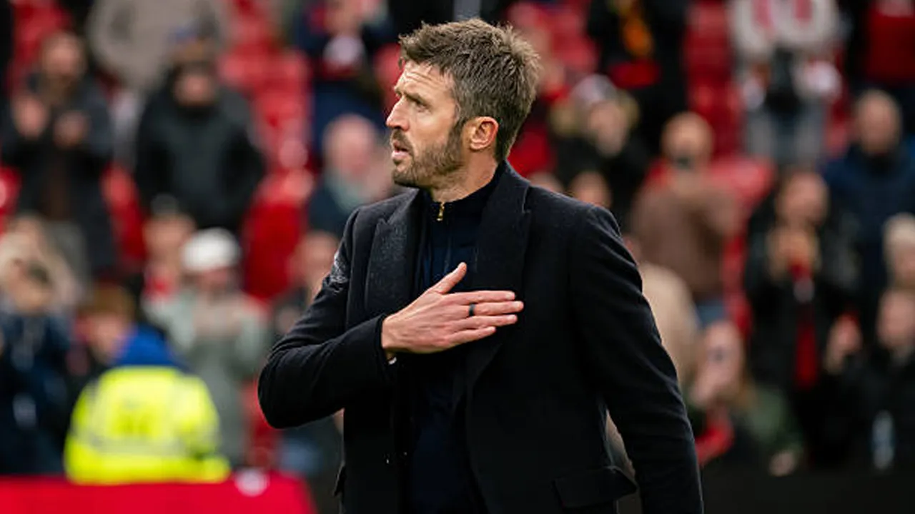 Michael Carrick Tak Bisa Pastikan Apakah Masih Pimpin MU Saat Lawan Chelsea