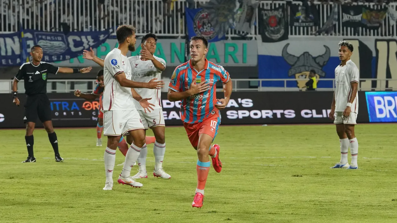 Winger Persib, Mariano Peralta